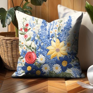 Wildflower Bluebonnet Spring Boho Floral Home Decor Throw Pillow Cover Housewarming Gift, Colorful Retro Boho Farmhouse Decor Accent Pillow