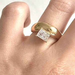 oval engagement ring - silver ring - promise ring - diamond ring - simulant ring - solitaire ring - gifts for her