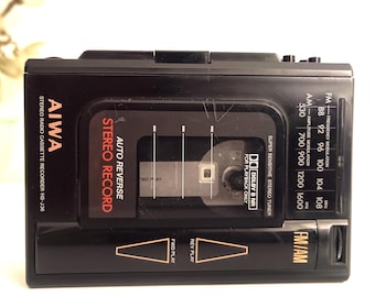 AIWA HS-J36 ステレオカセットプレーヤー ウォークマン – オートリバース – 部品取り/修理用