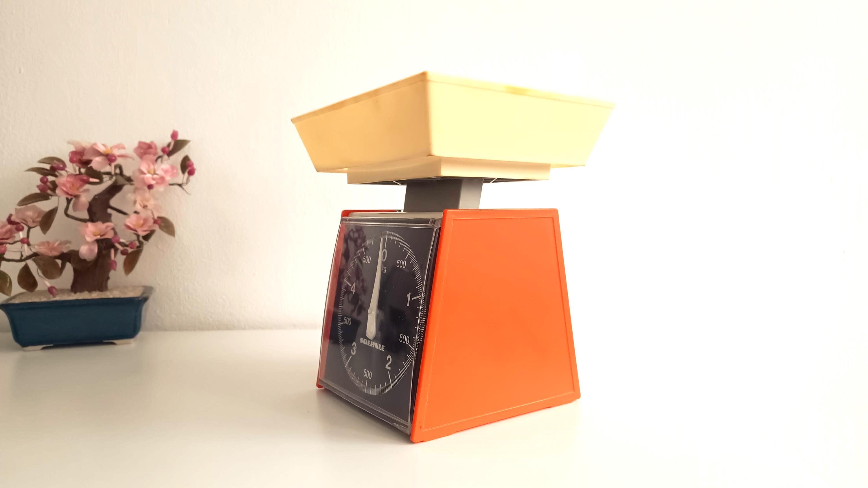 Balance de cuisine Vintage : SOEHNLE , années 70 Orange. Très Sympa