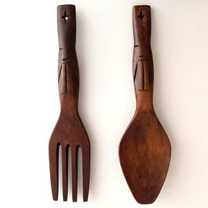 Vintage Carved Large Wood Fork And Spoon Wall Décor Restaurant Wood Decorative Utensils Kitchen Farmhouse Décor Display Gift Idea