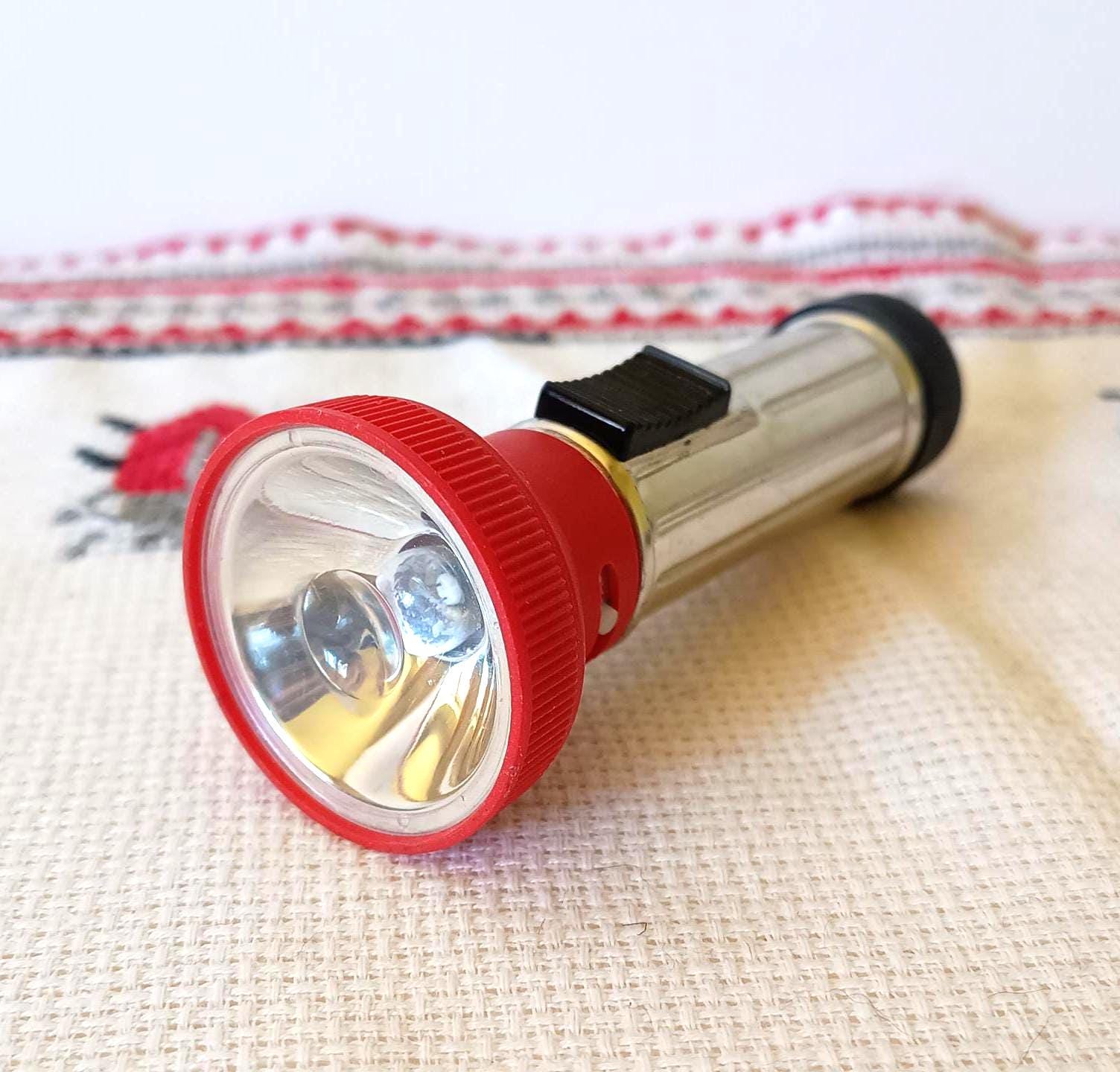 VARTA Lampe Torche LED incl. 1x pile Superlife 3R12, Palm Light