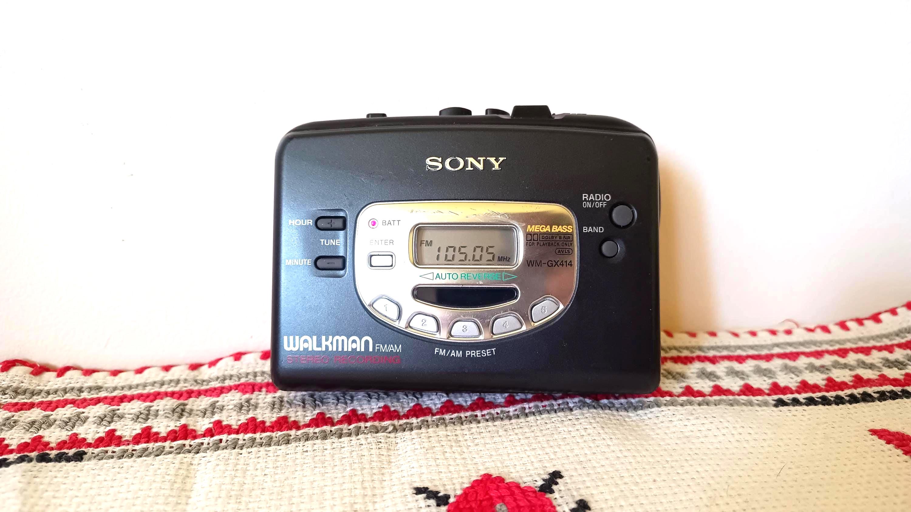 Sony Walkman WM-GX414 FM/AM Auto Reverse Radio Cassette Player