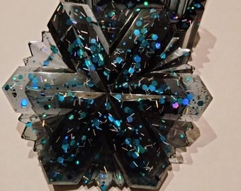 Snowflake trinket box, epoxy resin, jewelry holder, safe keeper, mother's day gift, winter, Christmas