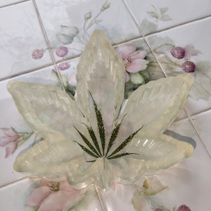 Cenicero con incrustaciones de hojas reales, resina epoxi, regalo del día del padre, regalo de despedida de soltero, fumar hojas verdes