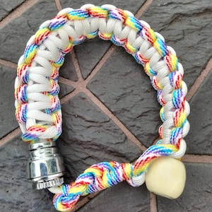 Discreet hidden pipe, Paracord bracelet, sneaky stash recreational use.