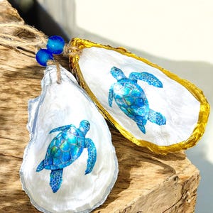 Decoupage Sea Turtle Oyster Shell Ornament: Coastal Christmas Charm