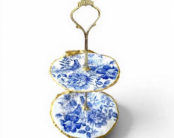 Handcrafted Blue Toile Scallop Shell Jewelry Stand – Coastal Chinoiserie Organizer