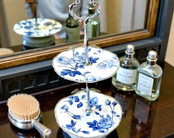 Shell Jewelry Stand, Blue and White Floral