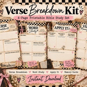 Puede incluir: Un set de estudio bíblico imprimible de 4 páginas titulado Verse Breakdown Kit. Las páginas presentan un borde a cuadros blanco y negro, detalles de corazones rosas y secciones para Verse Breakdown, Word Study, Apply It y Verse Memory Cards.