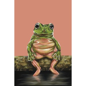 Pode incluir: Um sapo verde com grandes olhos pretos está sentado em um tronco com as pernas penduradas na água. O sapo tem a barriga rosa e está sentado com as pernas cruzadas.