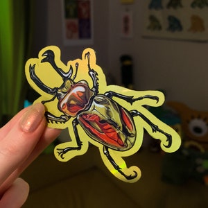 Pegatina holográfica de insecto arcoíris, ciervo volante brillante, troquelada, hecha a mano, iridiscente.