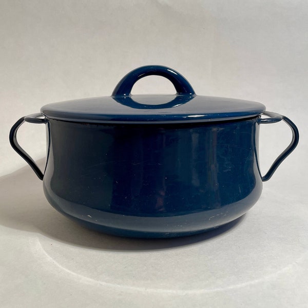 Dansk Navy Blue Casserole Dish 2 quart, vintage lidded Denmark casserole dish