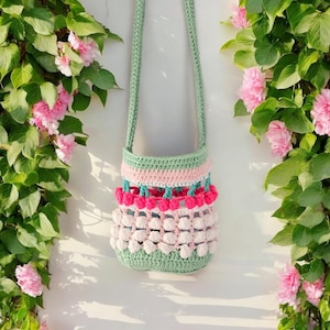 Crochet Flower Crossbody Bag Pattern