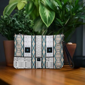 Viridian Arras Damen Tribal Crossbody Schulter Geldbörse, Elegante Vegan Leder Armband Geldbörse Abendtasche für das Leben Arbeit & besondere Anlässe