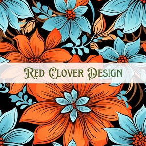 Può includere: Uno schema senza cuciture con fiori rossi e blu su uno sfondo nero. I fiori sono stilizzati e hanno un aspetto retrò. Il testo "Red Clover Design" è visualizzato al centro dell'immagine.