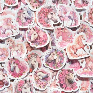 20 autocollants roses pour chevaux, lot d'autocollants floraux pour filles chevaux pour le scrapbooking, agendas, journal bujo, Kindle, ordinateur portable, décoration de tasse de voyage