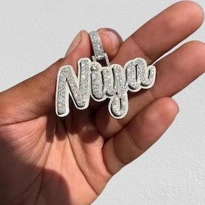 Colgante con nombre personalizable de moissanita real de 3 quilates chapado en oro blanco de 14 k, plata / Colgante de moissanita real / Regalo de joyería de cumpleaños único