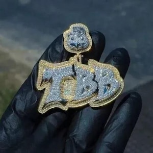 Colgante de plata de ley 925 con letra personalizada de moissanita auténtica de corte redondo de 3,30 ct para hombre, regalo de cumpleaños ideal, sin cadena