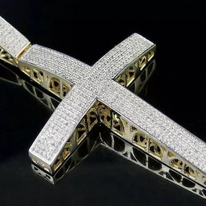 Colgante de cruz de moissanita auténtica de corte redondo de 2,00 quilates para hombre, chapado en oro amarillo de 14 quilates, regalo de cumpleaños