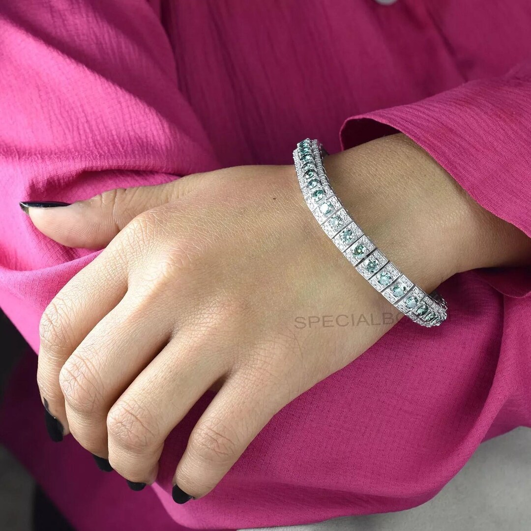 8.26カラットの認定ブルーダイヤモンド テニスブレスレット