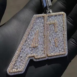 Colgante de letra personalizada de moissanita real de corte baguette de 4,0 ct, plata de ley 925, regalo de cumpleaños ideal, sin cadena