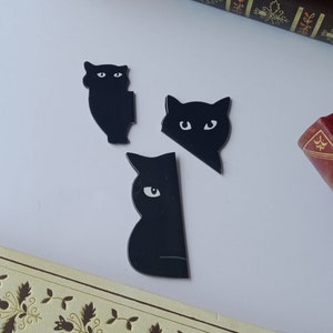 Magnetic black cat bookmarks image 4