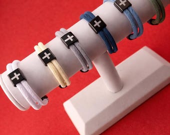 Pulseras minimalistas con cordón y cruz / Pulsera ajustable con diseño de fe / Joyería unisex para uso diario / Varios colores