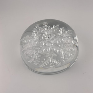 Vintage Crystal Snowflake dome paperweight