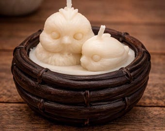 Vela nido de pájaro hecha a mano: dos pájaros, huevo opcional, nido relleno de cera