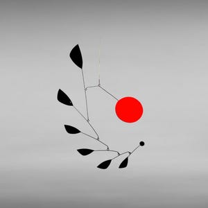 Mobile cinetique en métal noir et rouge, mobile moderne a suspendre, sculpture d'art mobile en métal, kinetic mobile design midcentury