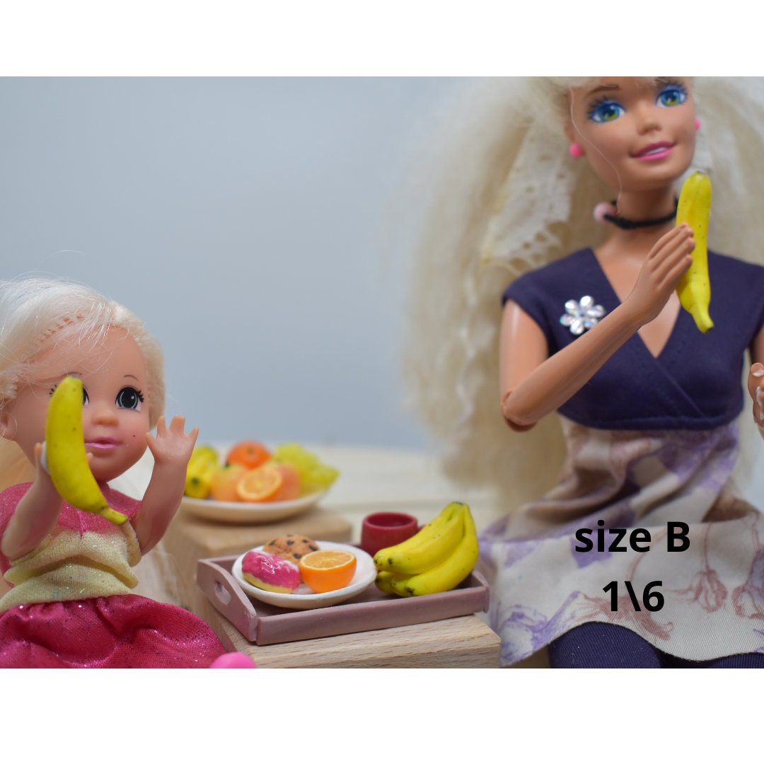 Miniature Banana for Doll, Dollhouse Miniatures, 16 Scale Banana