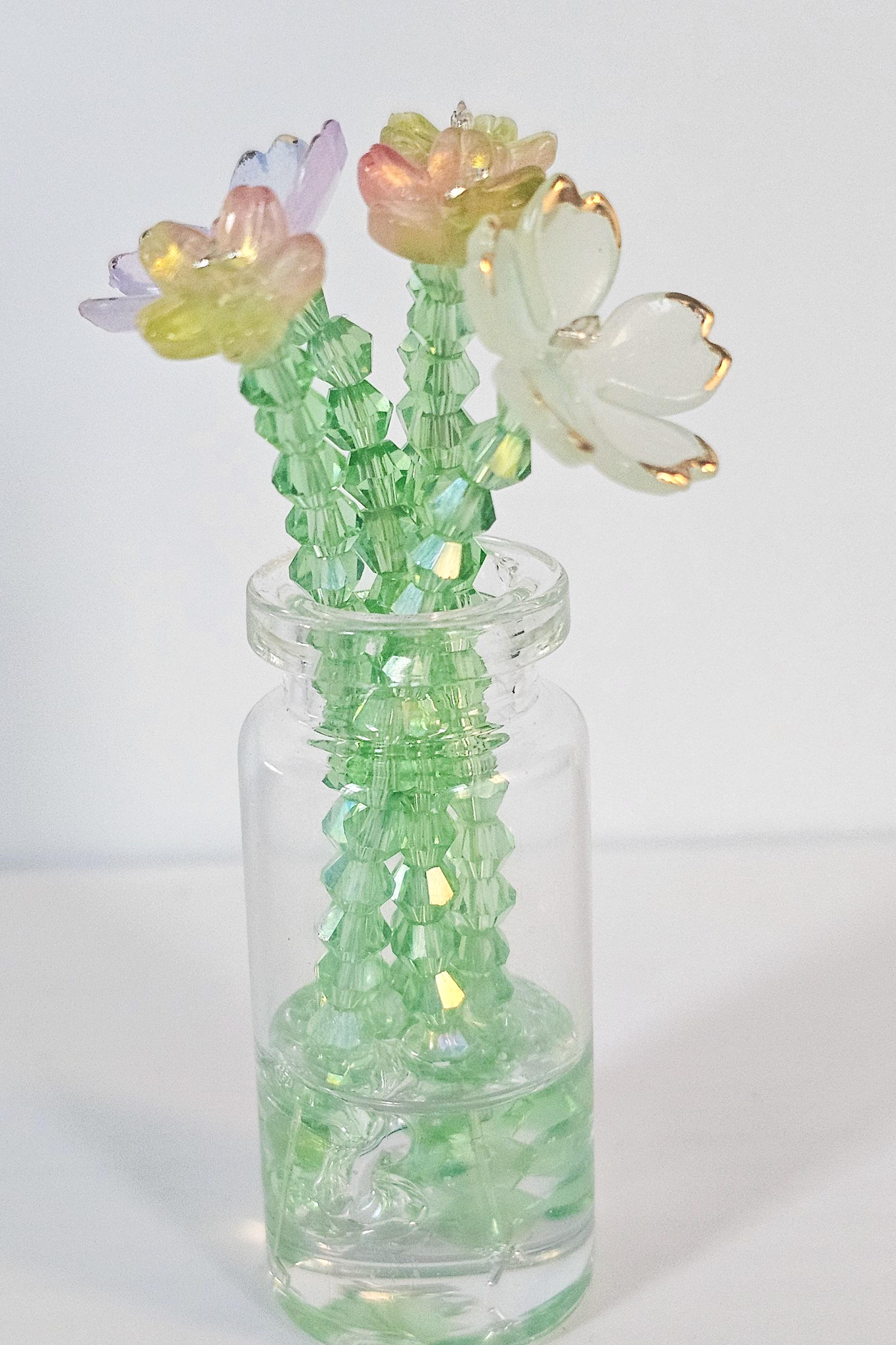 Handmade Beaded Flower Magnet in Glass Vase – Whimsical Miniature Floral Decor - Thumbnail 4
