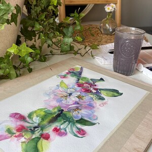 Blommande äppelträd i akvarell: Vårblomsterkonst 21 x 33 cm bild 7