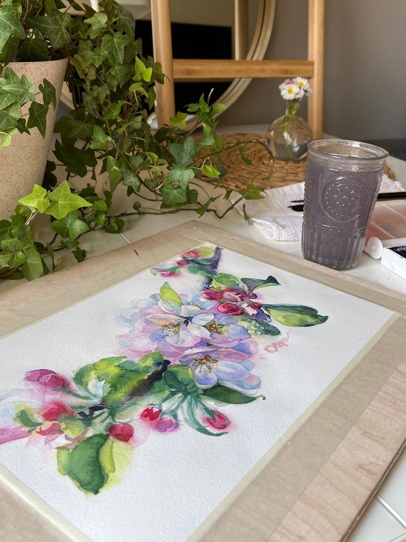 Blommande äppelträd i akvarell: Vårblomsterkonst 21 x 33 cm bild 7