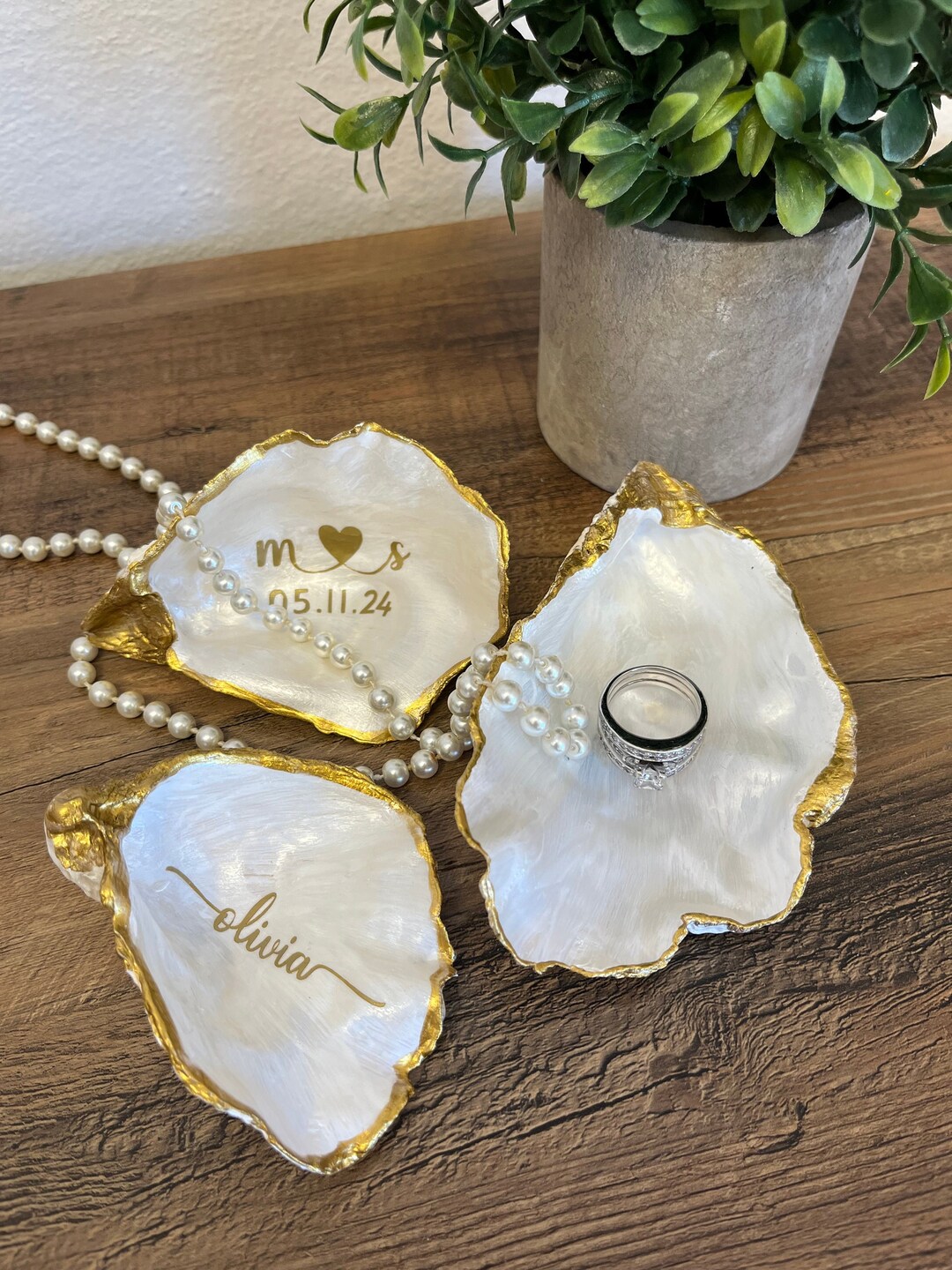 Personalized Oyster Jewelry Dish, Custom Wedding Gift, Trinket Dish