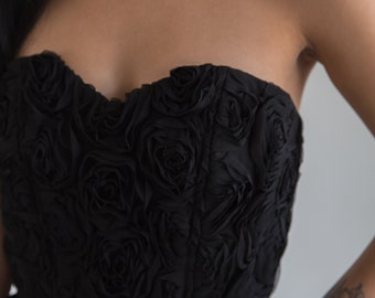 Black lace corset with 3D effect