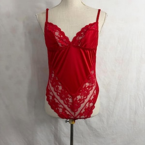 Red lace teddy sz 34 vintage 70s/80s