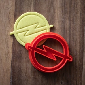 Opel Logo Biscuit Stamp - High-Quality 3D Printed Cutter, Create Custom Cookies, Perfect Gift for Auto Buffs & Collectors