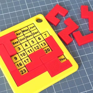 Daily Puzzle Calendar – 3D Printed Brain Teaser Date Display – Unique Desk Toy & Gift – Multiple Color Options