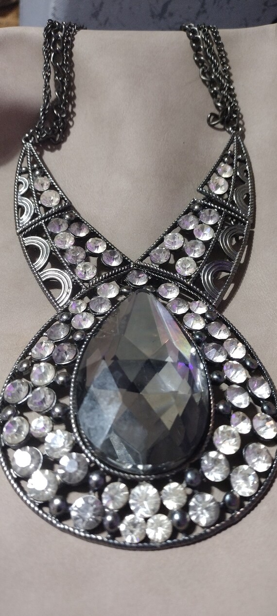 Beautiful Vintage Statement Necklace