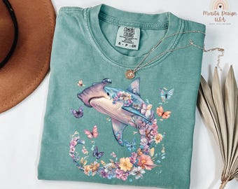 Floral Hammerhead Shark Shirt, Hammerhead Shark Graphic Sweatshirt, Shark Lover Shirt, Ocean Lover Shirt, 2025 Summer Shirt, Shark Shirt.