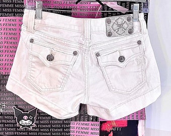 miss me? ⋆ 2000’s white wash low-rise jean shorts with slight embellishments. flattering vintage casual mcbling ~ grunge styled piece.