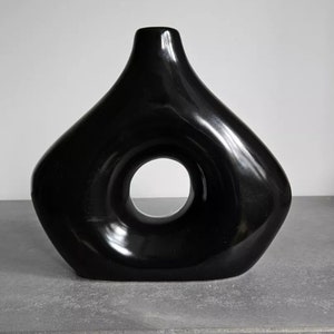 Black Doughnut Vase Ornament | Flower Home Decor Decorative Living Room Accents & Accessories | Nordic Scandi Scandinavian Urban | Hyggeat15