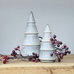 Keramisk julgransset | Porslinsgran | Neutral grå krämfärgade granar Skandinavisk jul minimalistisk juldekoration | Modern ornament