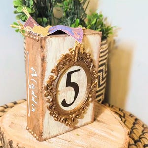 Decoración de números de mesa de Disney Aladdin, números de mesa para bodas de Disney, decoración de bodas de Disney, bodas de Disney, números de mesa de princesas de Disney