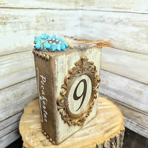 Decoración de mesa de Pocahontas de Disney, números de mesa para bodas de Disney, decoración de bodas de Disney, bodas de Disney, número de mesa de princesas de Disney