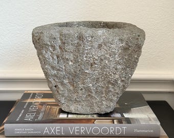 Stor vintage stenmurbruk | Primitivt stenkärl