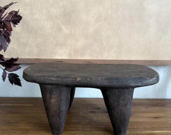 Mini sgabello vintage Senufo / Piedistallo in legno intagliato a mano