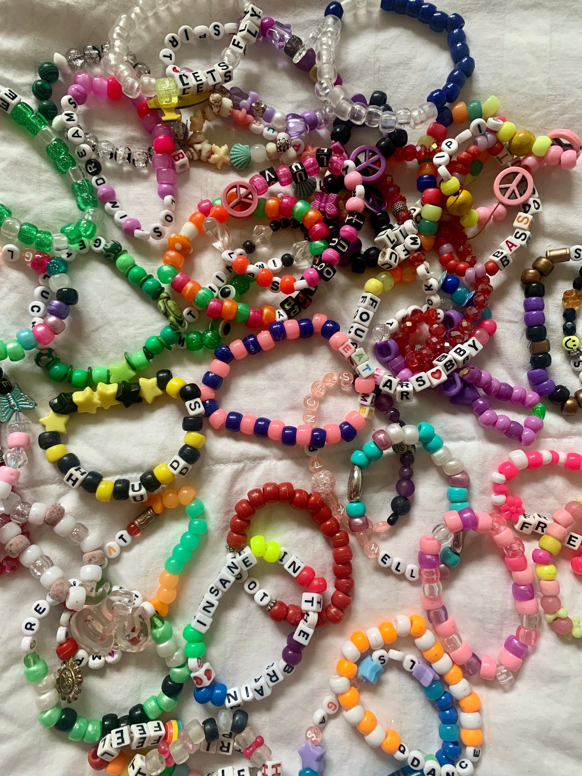 Deluxe Friendship Bracelet Kit: Eras Tour Bracelet Trade, Kandi Bracelets,  Assorted Beads, DIY Beaded Bracelets, Adult Friendship Bracelets 